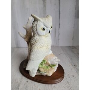 Vintage snow white owl branch leaf porcelain bird unique collectible figure